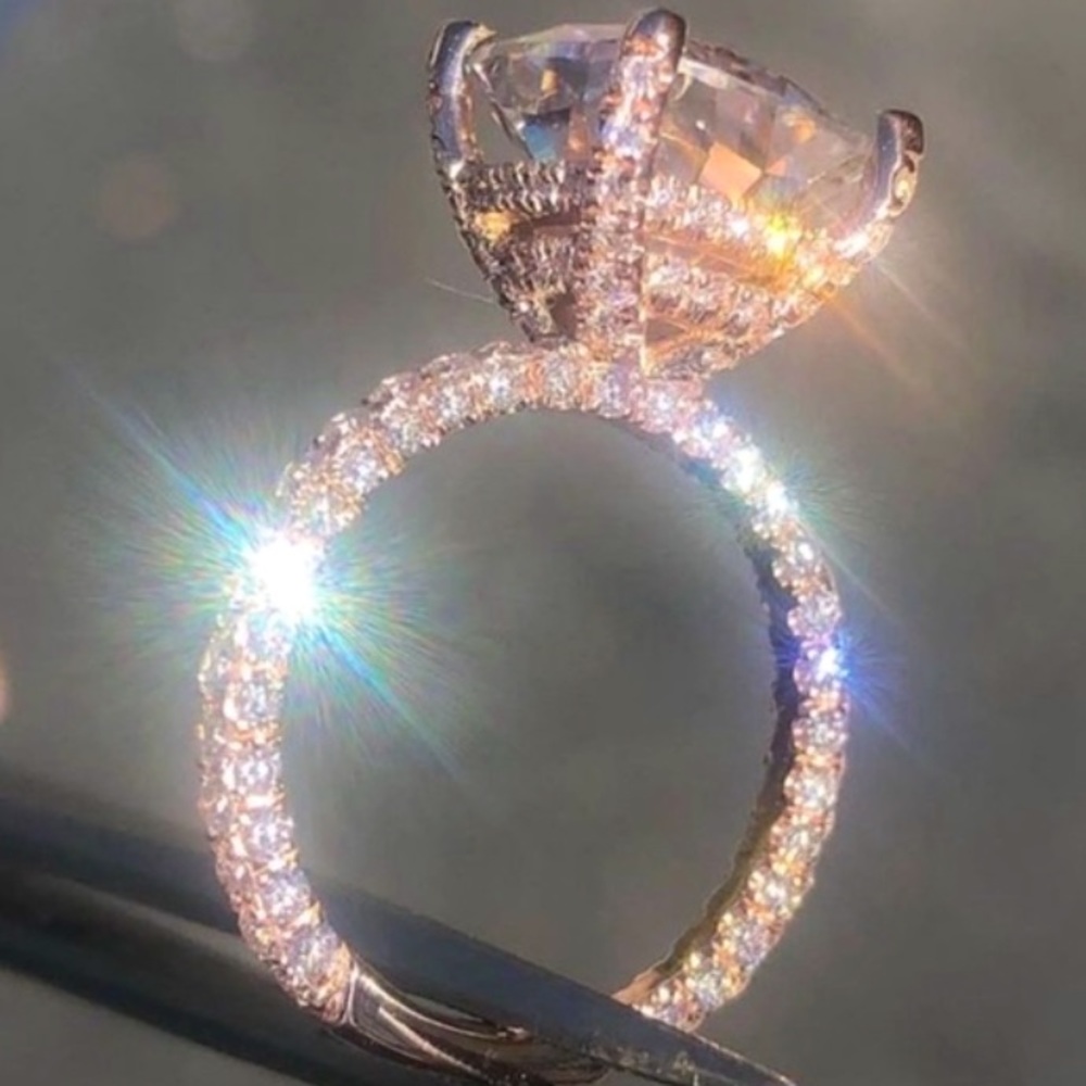 GORGEOUS 18K Rose Gold 6 Carat Morganite Ring